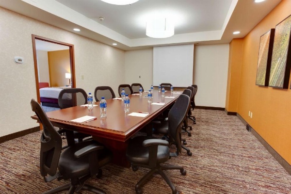 Drury Inn & Suites West Des Moines image 13