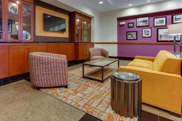 Drury Inn & Suites West Des Moines image 5