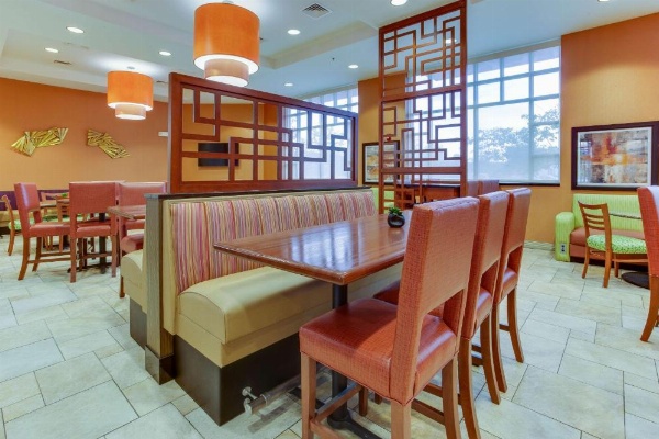 Drury Inn & Suites West Des Moines image 8